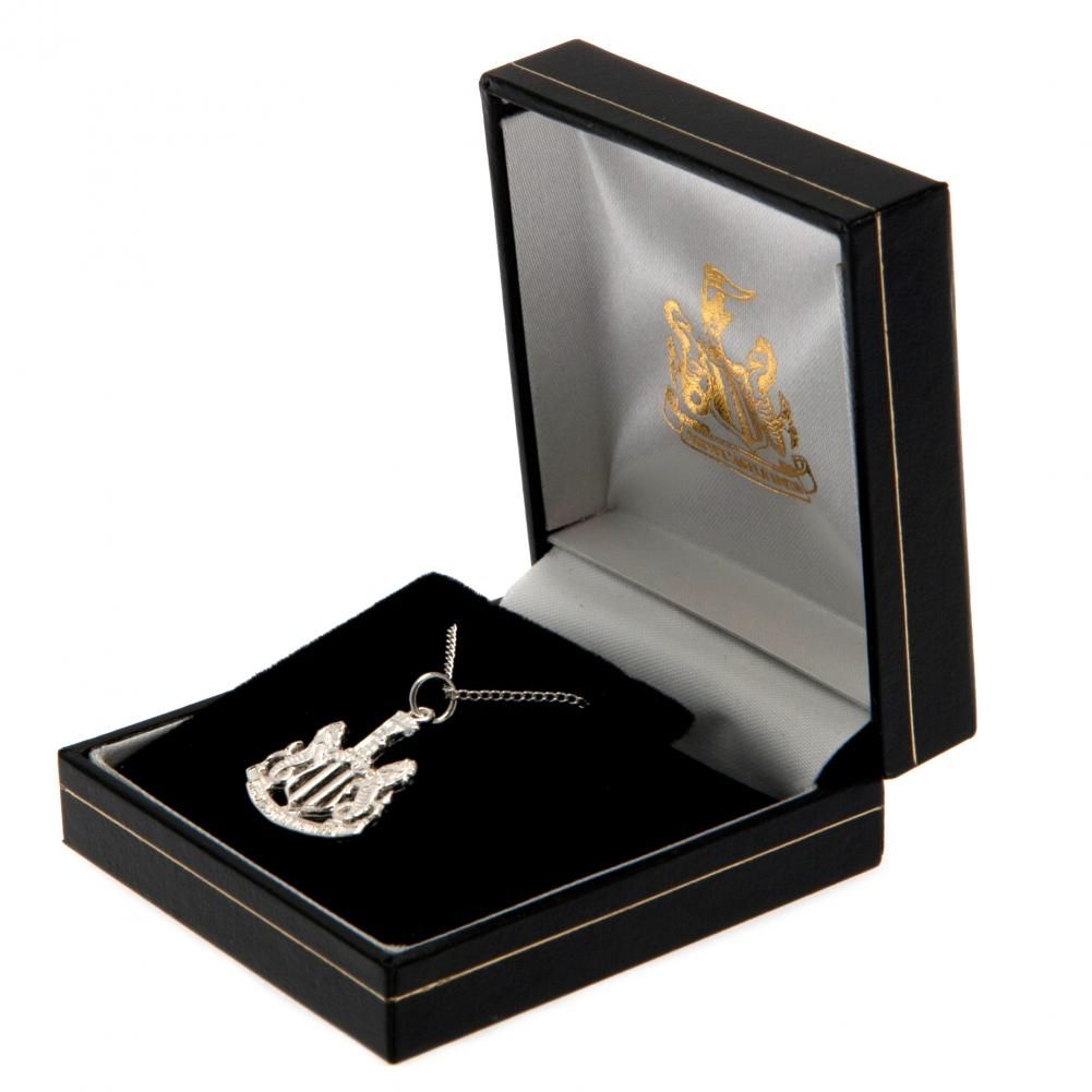 Newcastle United FC Sterling Silver Pendant Chain newcastle-united-fc-sterling-silver-pendant-chain