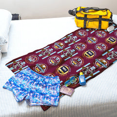 Burnley - Football Legends - Microfibre Beach Towel - 150cm x 75cm
