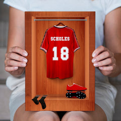 Manchester Red - '99 Retro Shirt Dressing Room - A4 Metal Sign Plaque - Frame Options Available
