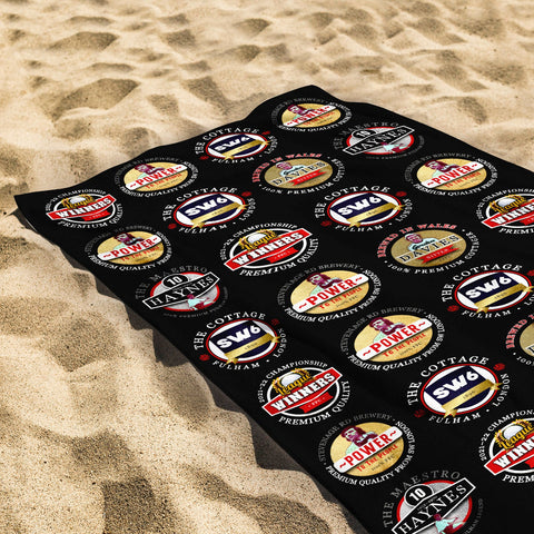 Fulham - Football Legends - Microfibre Beach Towel - 150cm x 75cm