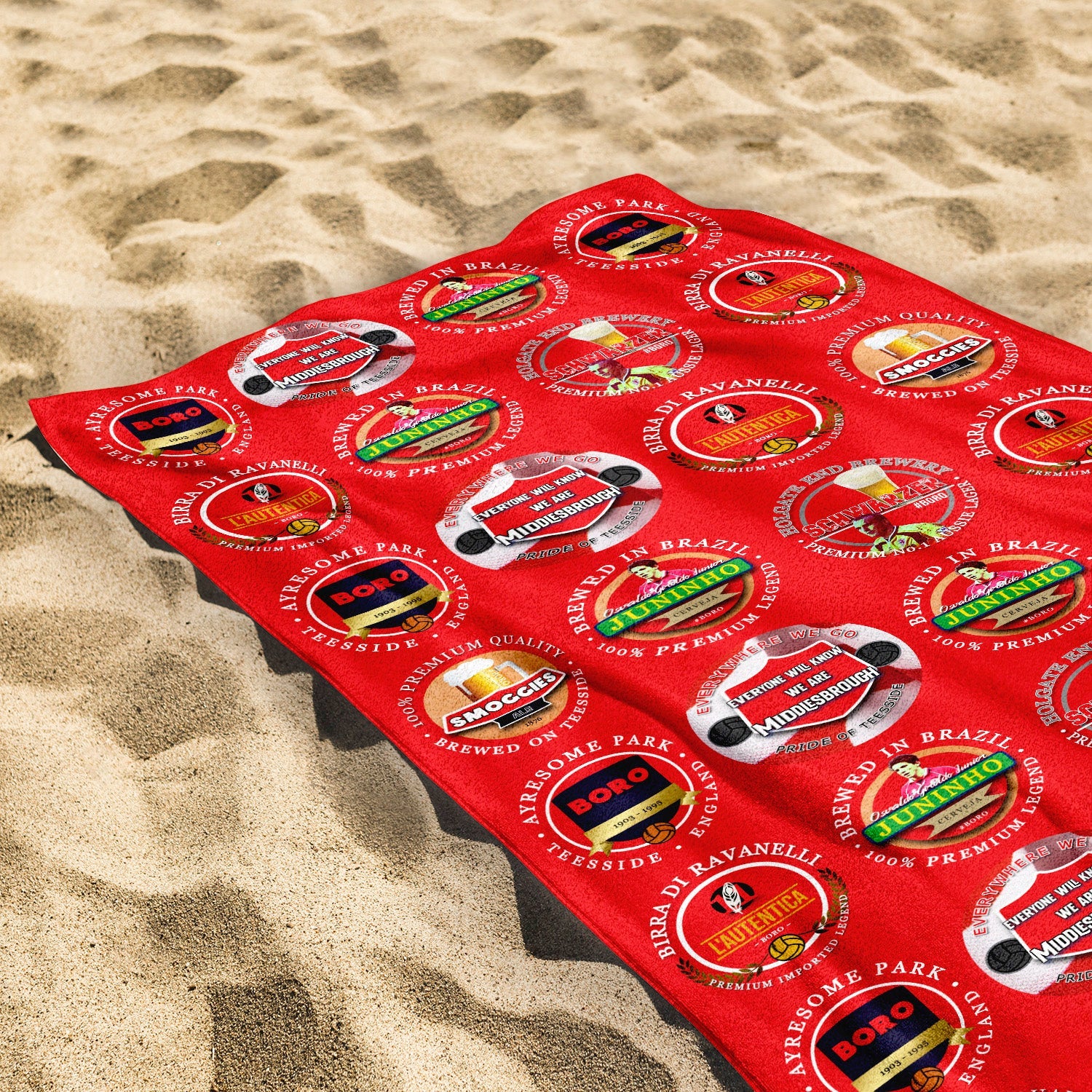 Middlesbrough - Football Legends - Microfibre Beach Towel - 150cm x 75cm