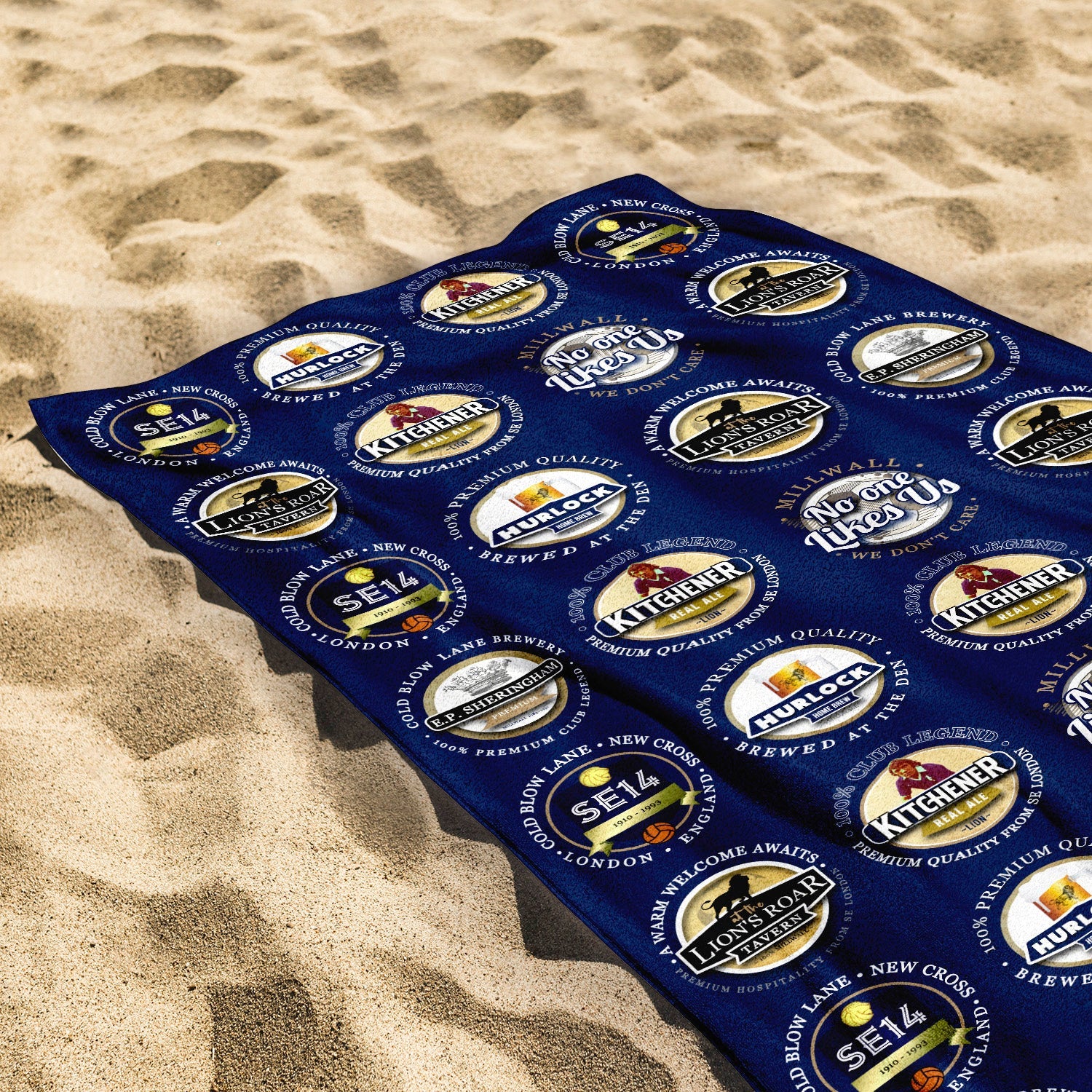 Millwall-- Football Legends - Microfibre Beach Towel - 150cm x 75cm