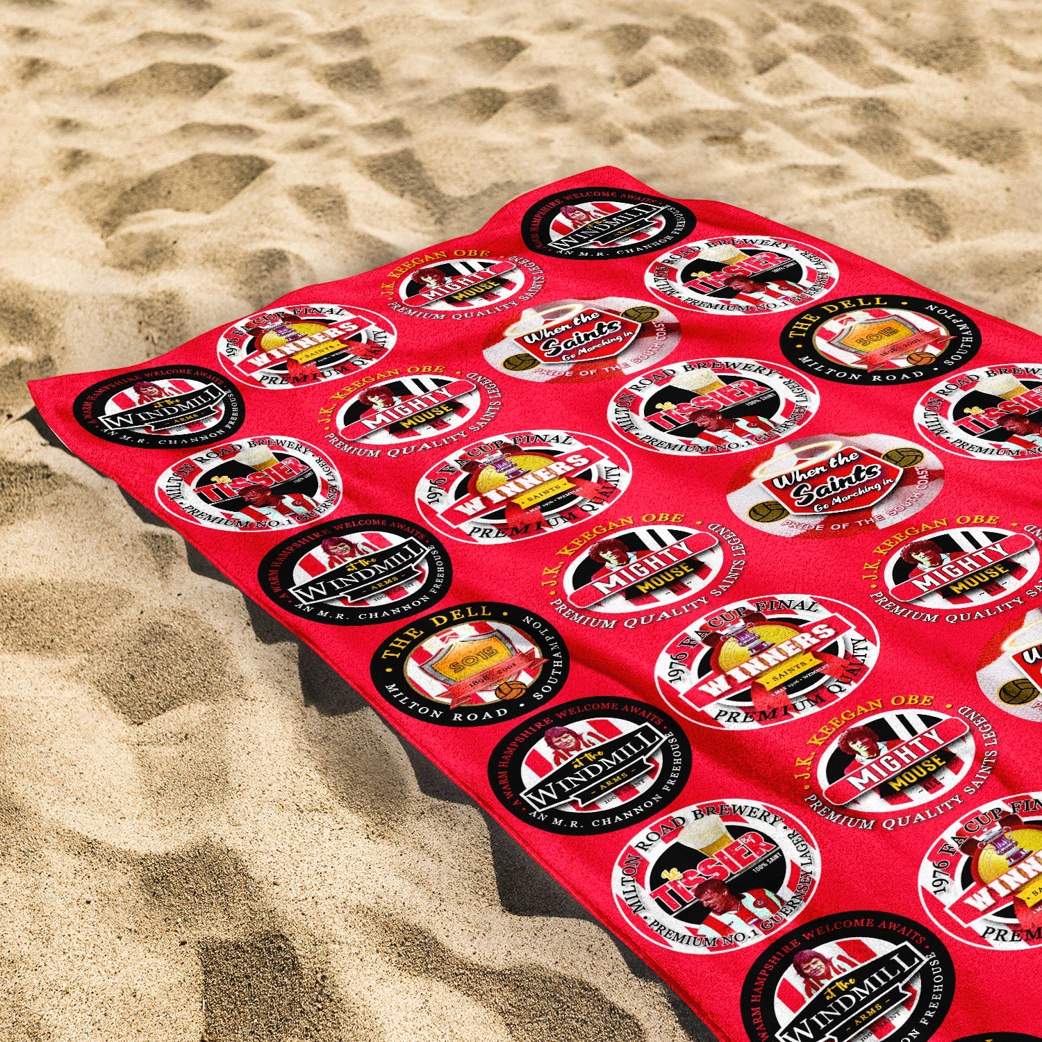 Soton - Football Legends - Microfibre Beach Towel - 150cm x 75cm