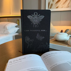 Black Gratitude Journal with Silver Lining - 120 pages - I am Thankful For