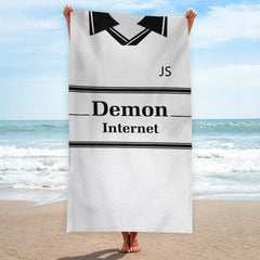 Fulham - 2000 HOME Shirt - Personalised Retro Lightweight, Microfibre Beach Towel - 150cm x 75cm