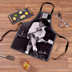 Lee Buccilli - Bremner Smoking - Apron