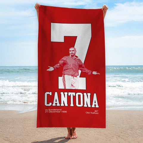 Manchester Red Cantona 7 - Football Legends - Beach Towel - 150cm x 75cm