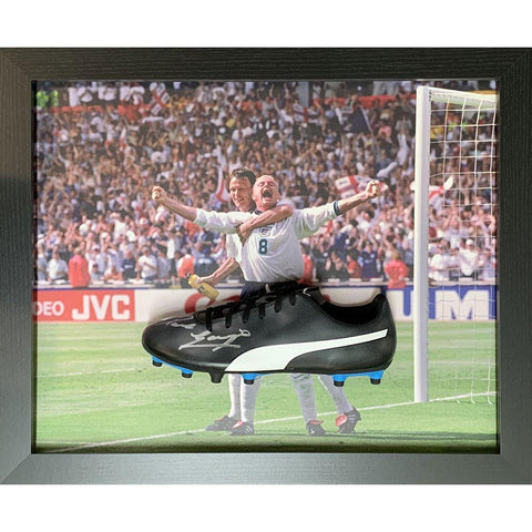 England FA Gascoigne Signed Boot (Framed)  - Official Merchandise Gifts