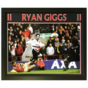Manchester United FC Giggs Signed Framed Print  - Official Merchandise Gifts