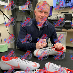 Manchester United FC Scholes Signed Boot (Framed)  - Official Merchandise Gifts