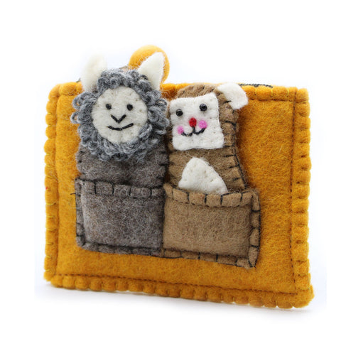 Pouch with Finger Puppets - Bear & Sheep